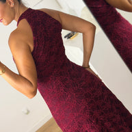 Vestido rendado bordeaux
