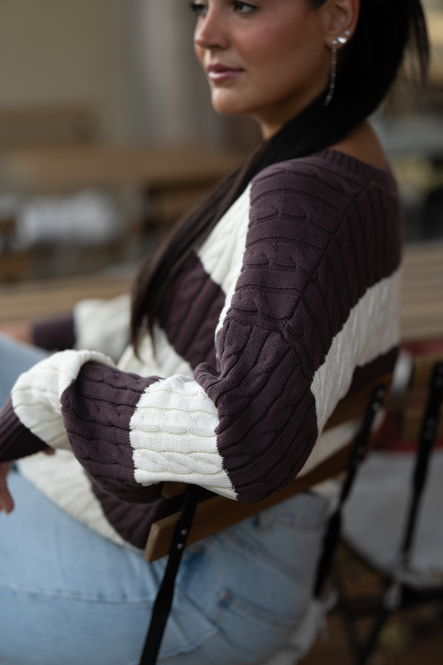 Camisola com entrelaçado | castanho