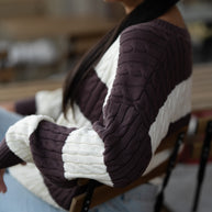 Camisola com entrelaçado | castanho