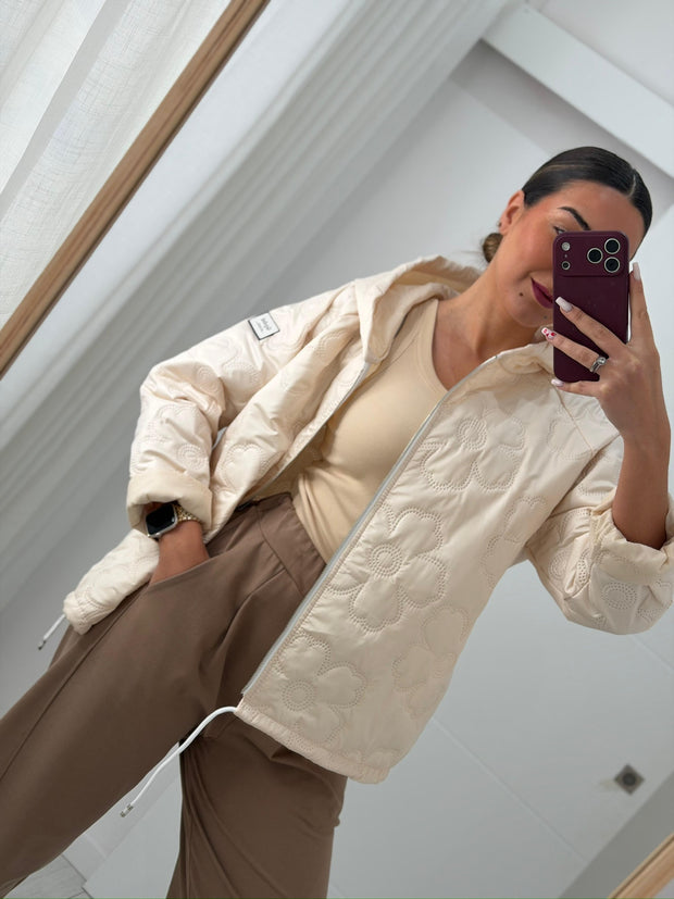 Beige Kispo