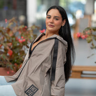 Parka Curta cor tabaco