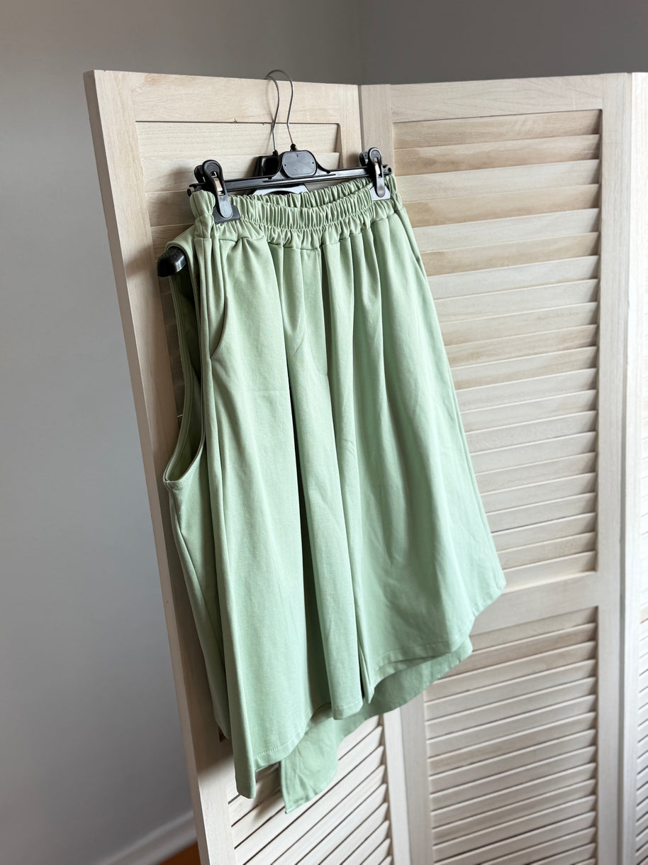 Conjunto com calção verde água