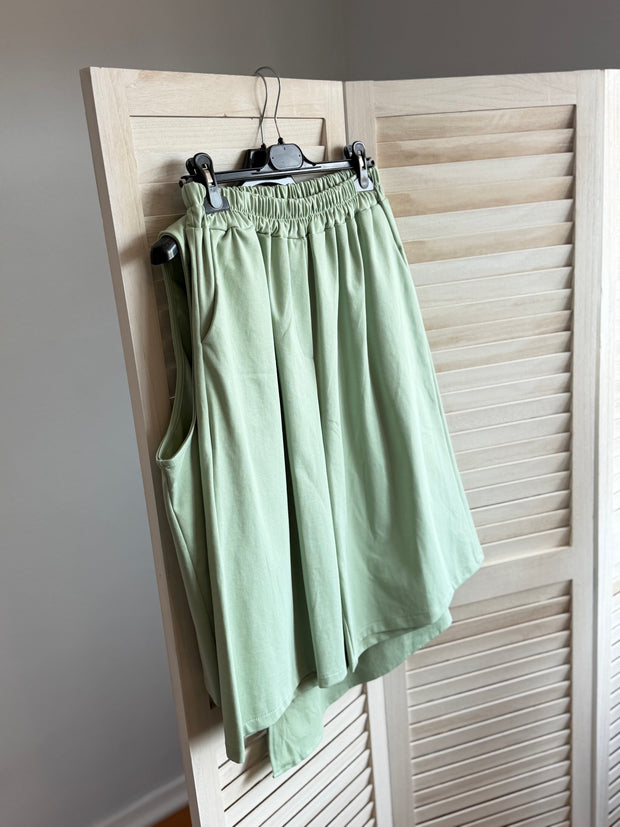 Conjunto com calção verde água