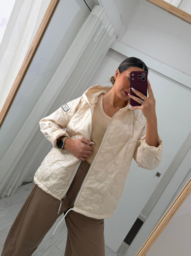 Beige Kispo