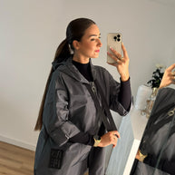 Parka Curta Cinzenta