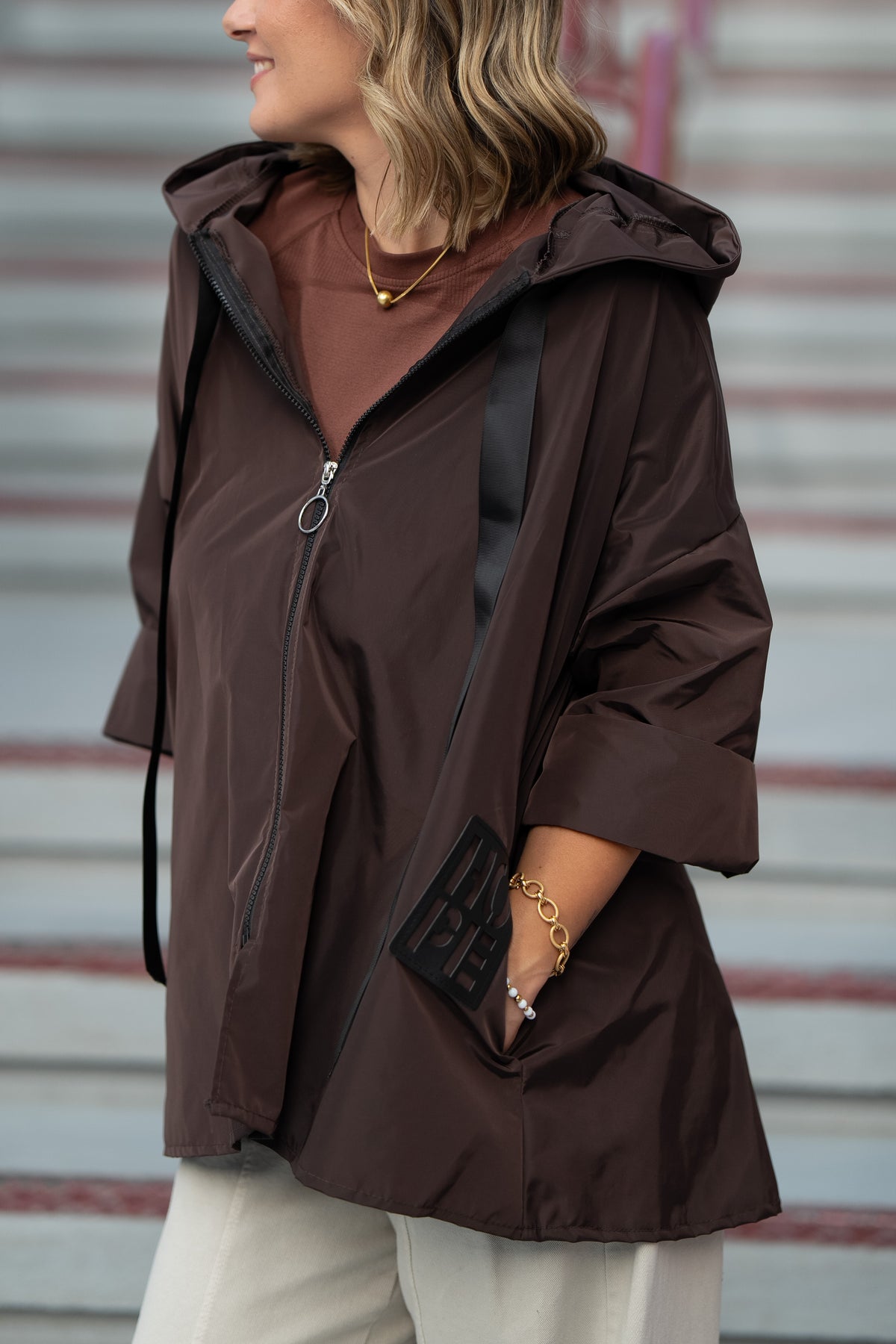 Parka Curta castanho chocolate