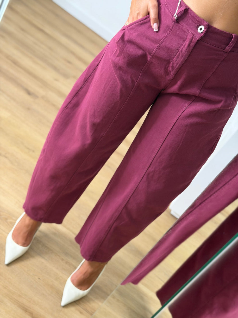 Calça com cintura elástica bordeaux