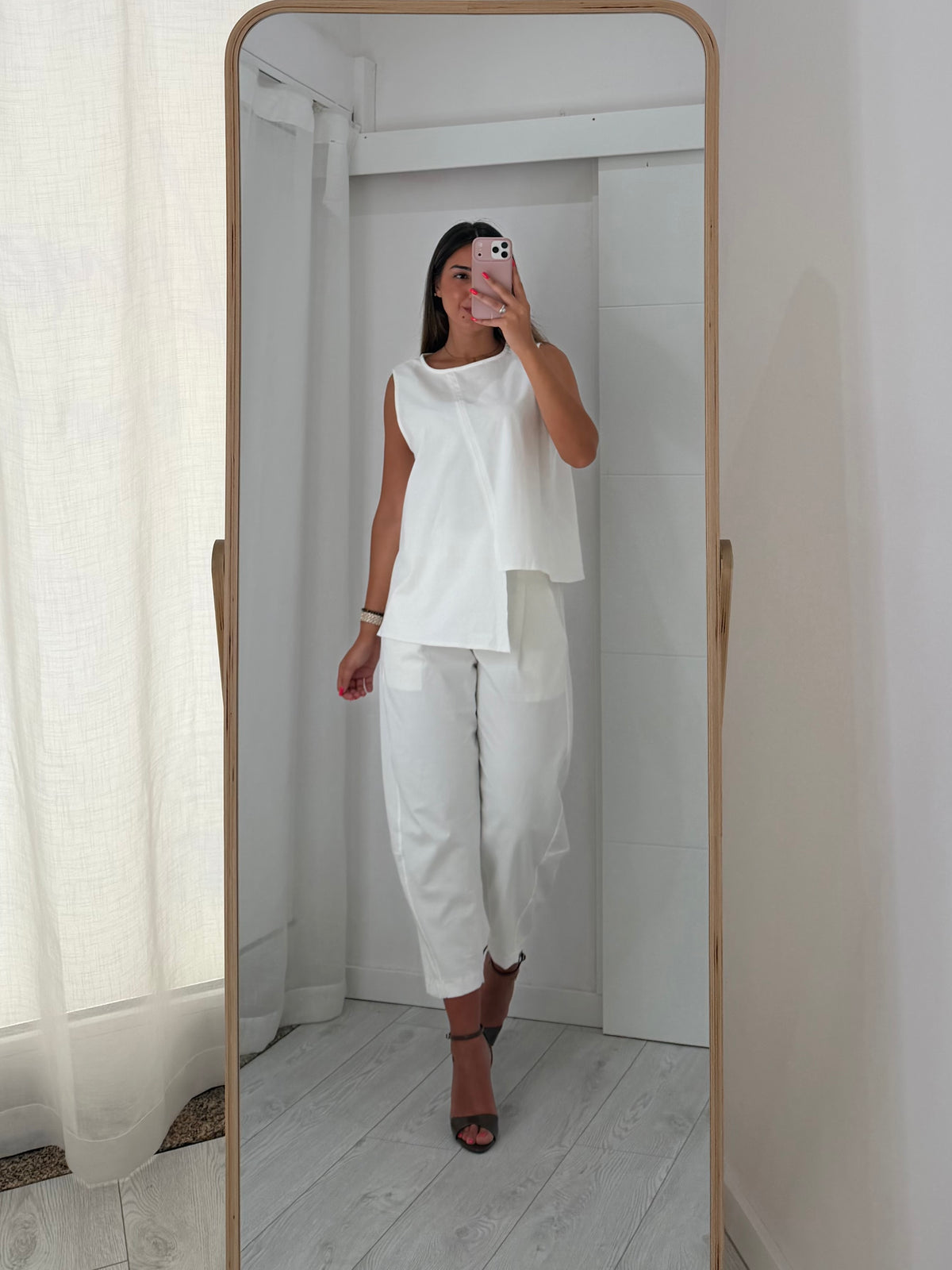 Conjunto Assimétrico branco