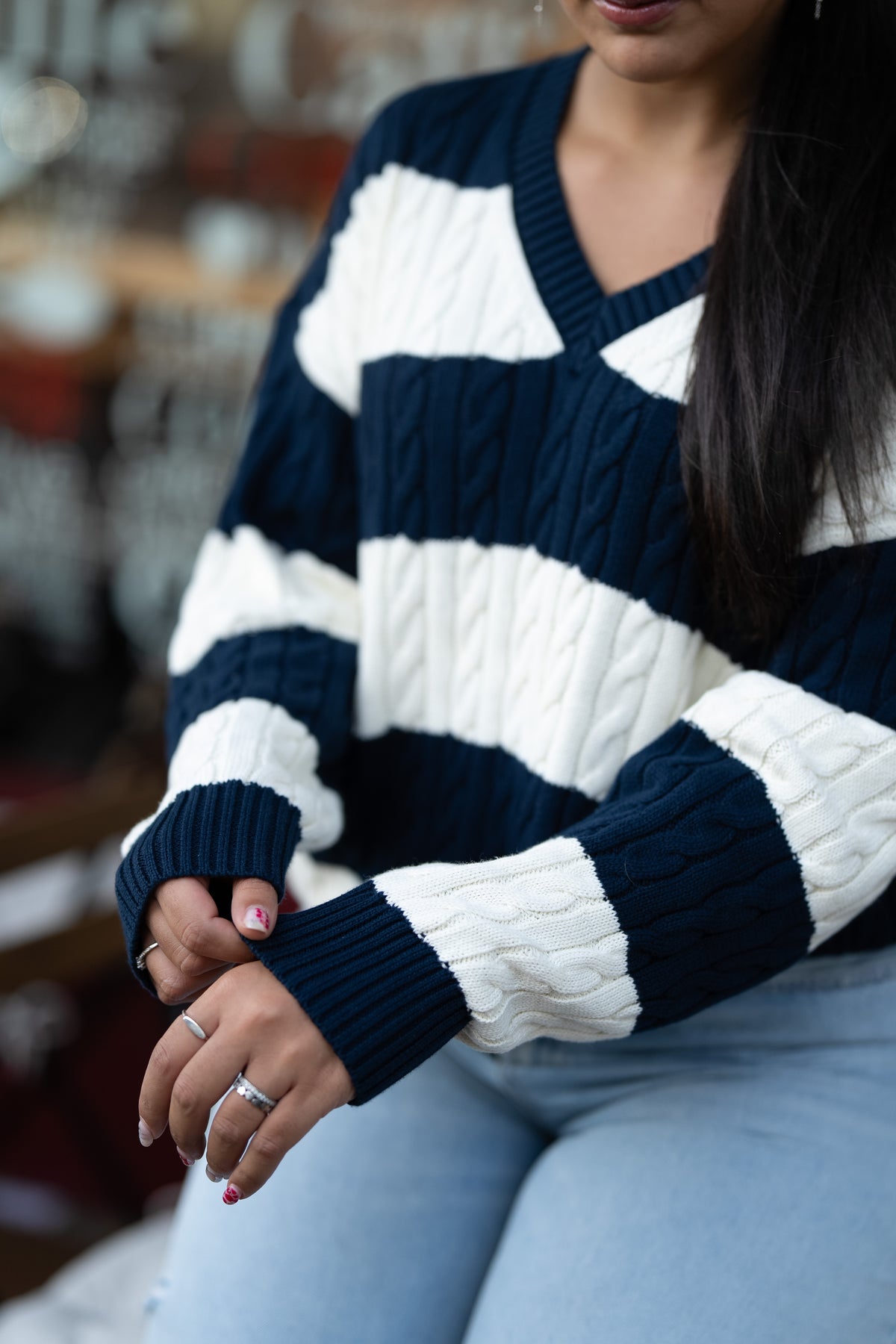 Camisola com entrelaçado | azul marinho