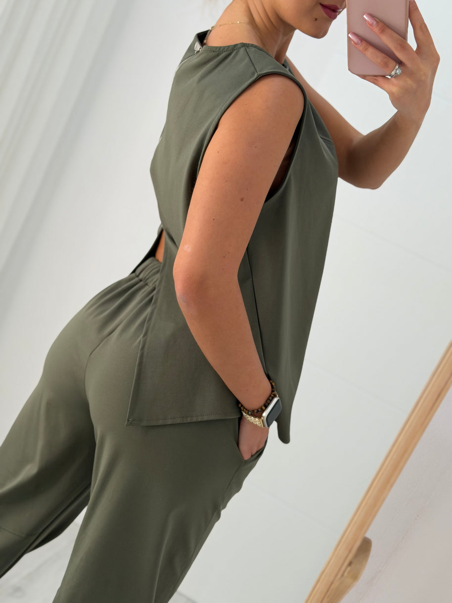 Conjunto assimétrico verde kaki