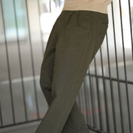 Homem | Calça verde sarja