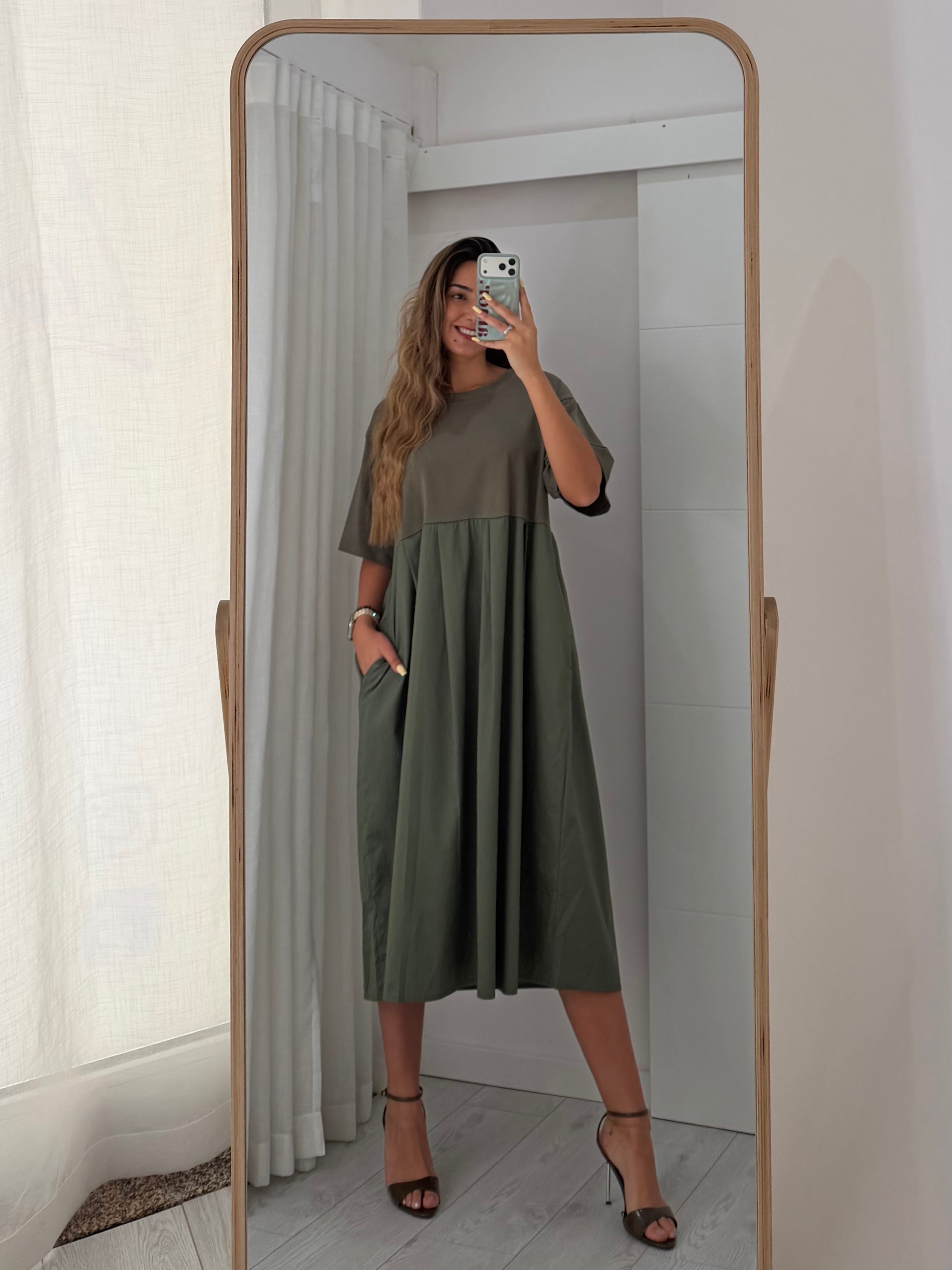 Vestido verde com bolsos
