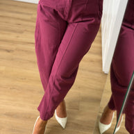 Calça com cintura elástica bordeaux