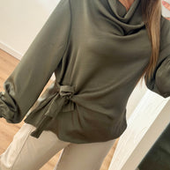 Camisola acetinada verde oliva
