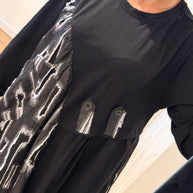 Vestido com trabalhado e desenho