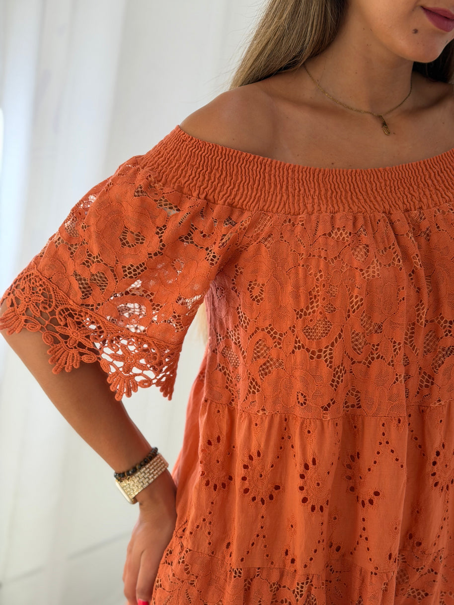 Vestido bordado com forro - cores
