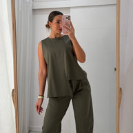 Conjunto assimétrico verde kaki
