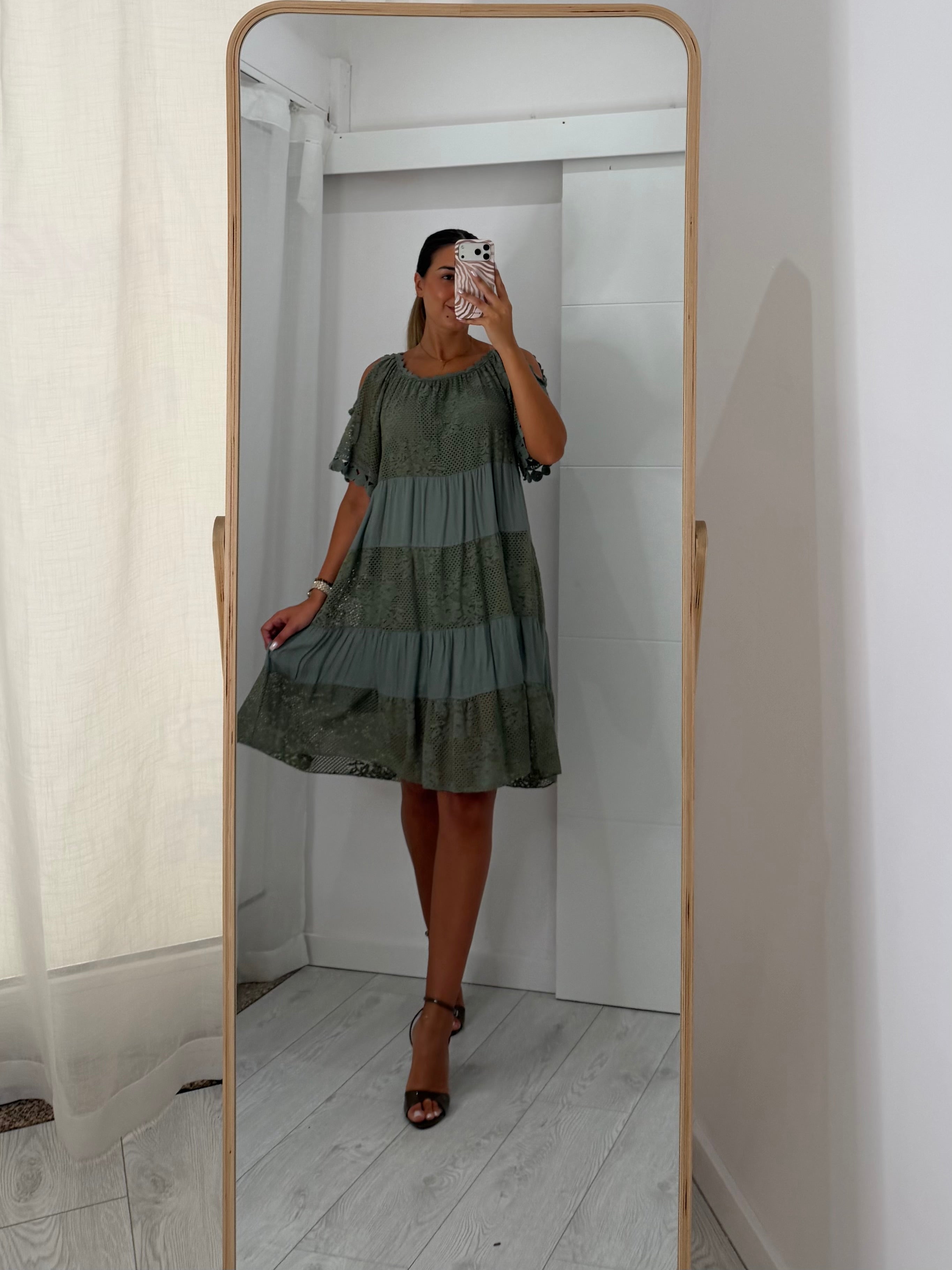 Vestido bordado - verde