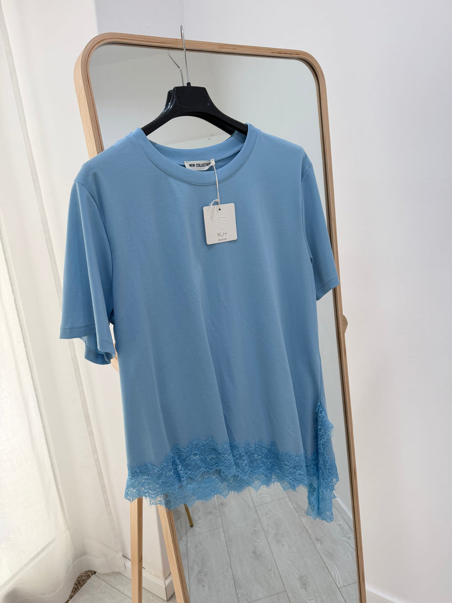 Blusa assimetrica com renda - azul