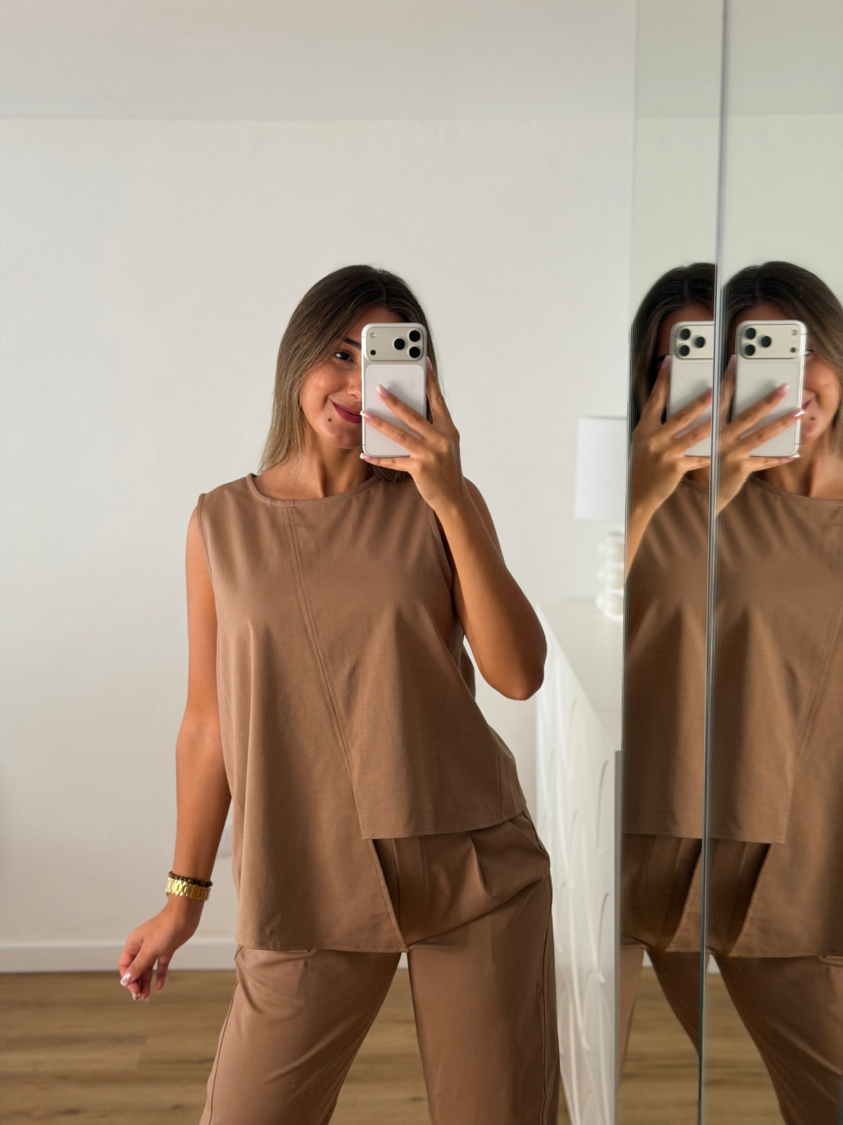 Conjunto Assimétrico Camel