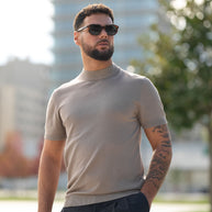 Homem | Camisola manga curta malha taupe