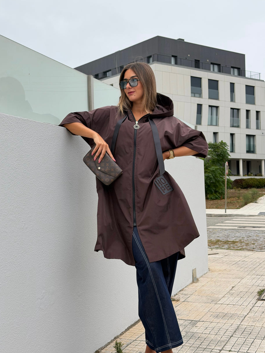 Parka comprida castanho