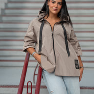 Parka Curta cor tabaco
