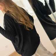 Camisola preta com brilhantes