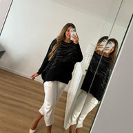 Camisola preta com brilhantes