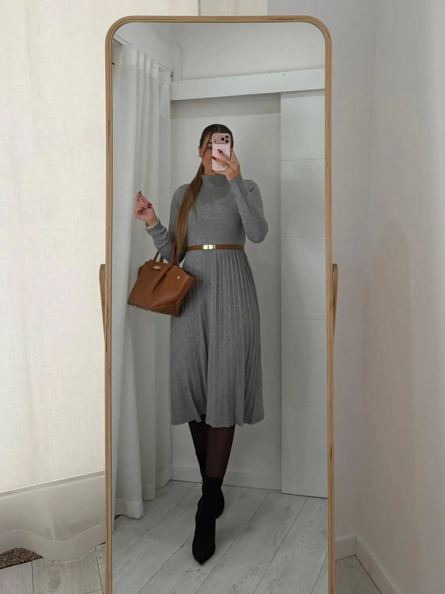 Vestido Cinzento Malha Plissado