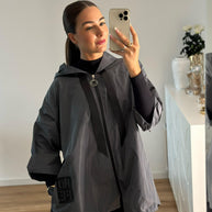 Parka Curta Cinzenta